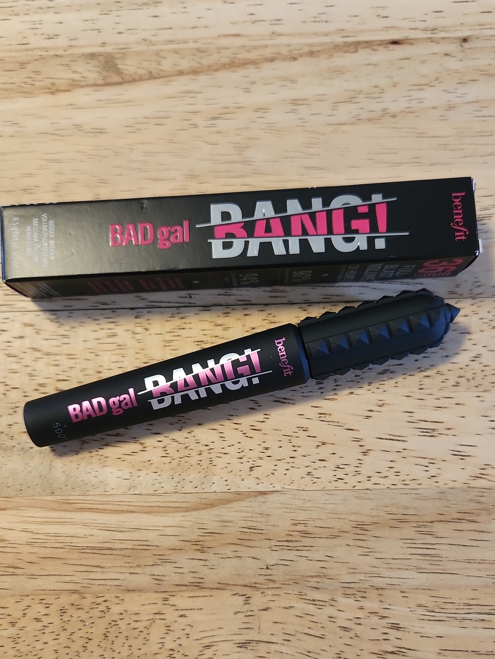 Benefit BADgal BANG! Volumizing Mascara - Black